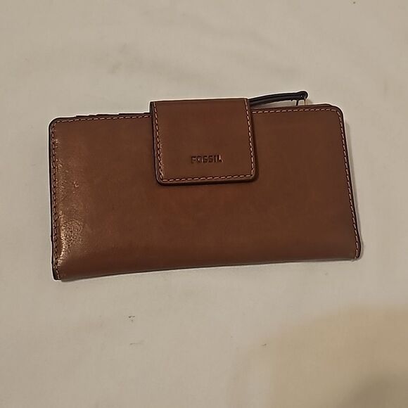 Brown leather Fossil wallet - Picture 1 of 7